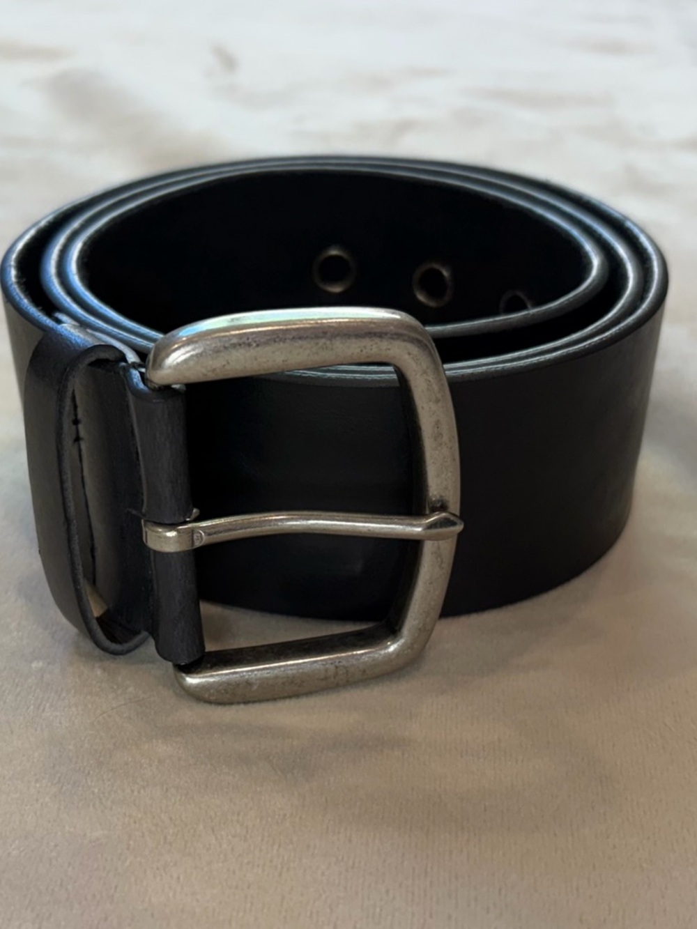 Faded Glory Black Italian Leather Belt with Silver-Tone Buckle rivets 34 36 38